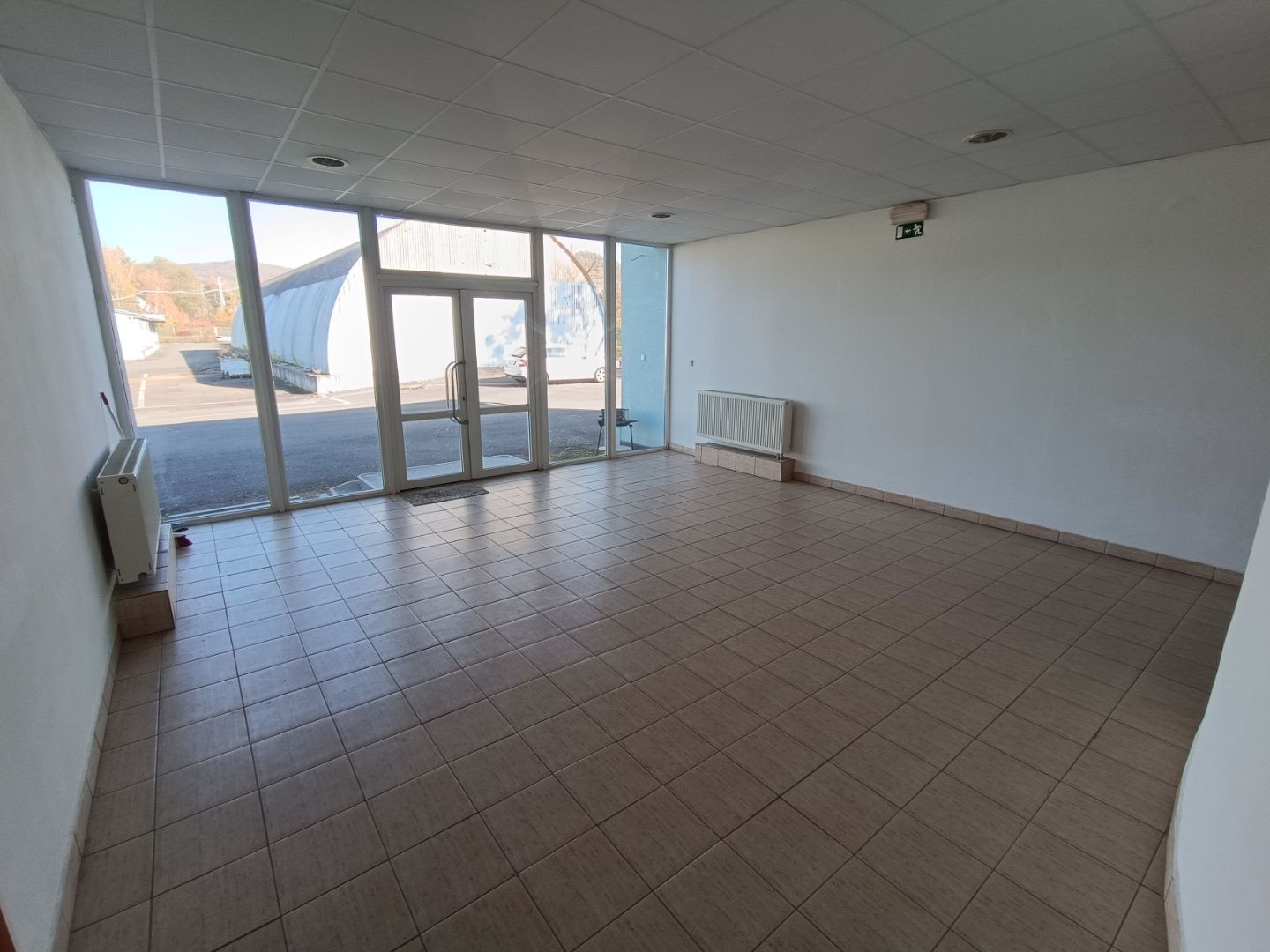 Administratívno-apartmánová budova