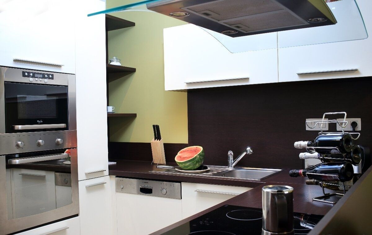 Kompletne zariadený 3 - izbový byt v srdci Bratislavy