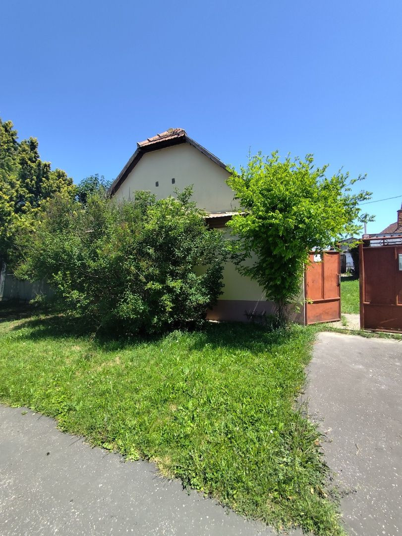 Ponúkam na predaj krásny pozemok vo výbornej lokalite.