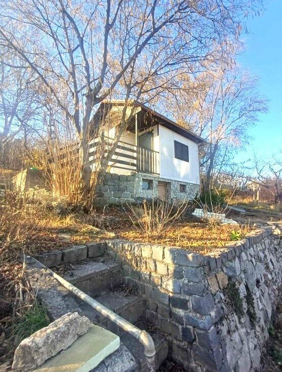 ZNÍŽENÉ !!! CHATKA SO ZÁHRADOU - PARTIZÁNSKE - NÁVOJOVCE