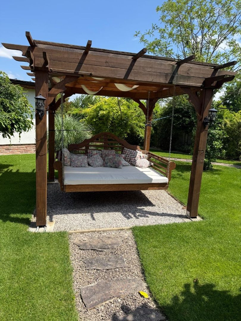 Štýlový 5-izbový bungalov s krásnou záhradou