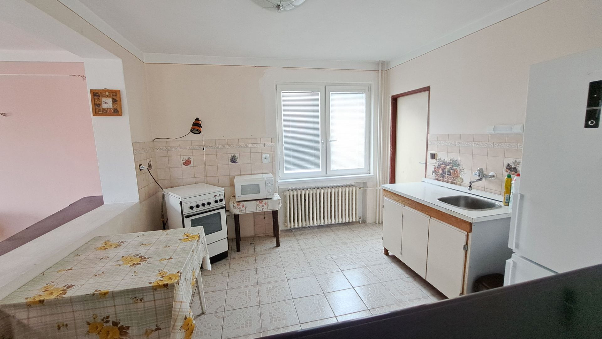 TOP PONUKA! Priestranný 7 izbový dom na predaj. IHNEĎ OBÝVATEĽNÝ