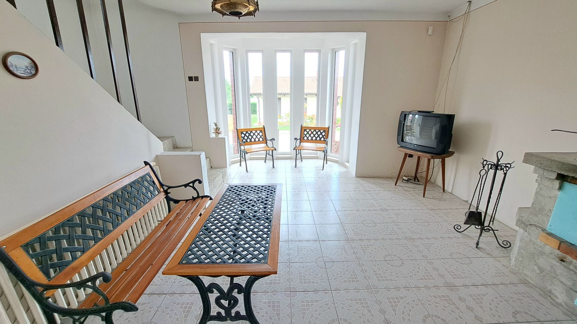 TOP PONUKA! Priestranný 7 izbový dom na predaj. IHNEĎ OBÝVATEĽNÝ