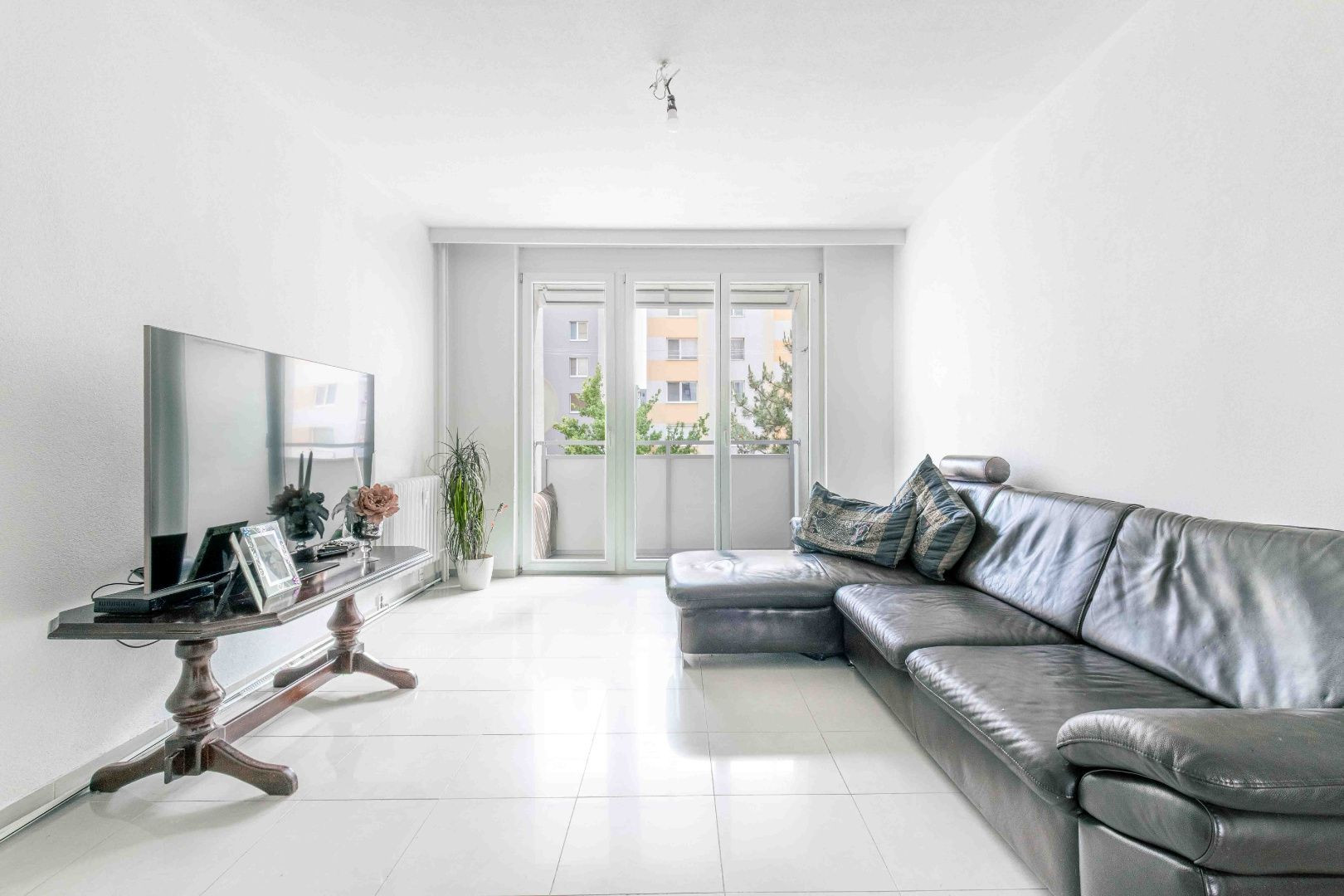 SLNEČNÝ 3-izbový byt na predaj v PIEŠŤANOCH