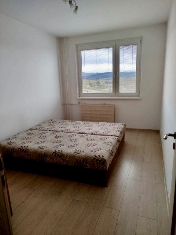 Prenájom 3 izbový byt s loggiou a šatníkom na Rozkvete v Považskej Bystrici
