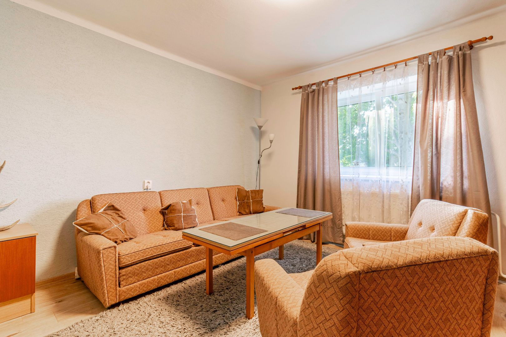 REZERVOVANÉ - Na predaj pekný dom so záhradou