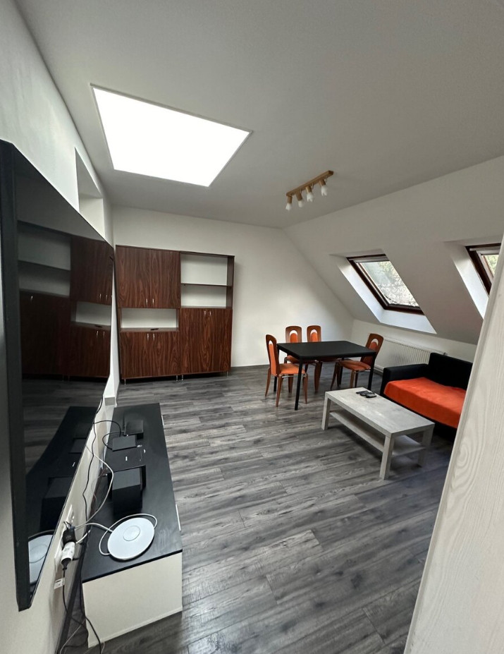 Slnečný 3 izbový byt v centre Bratislavy