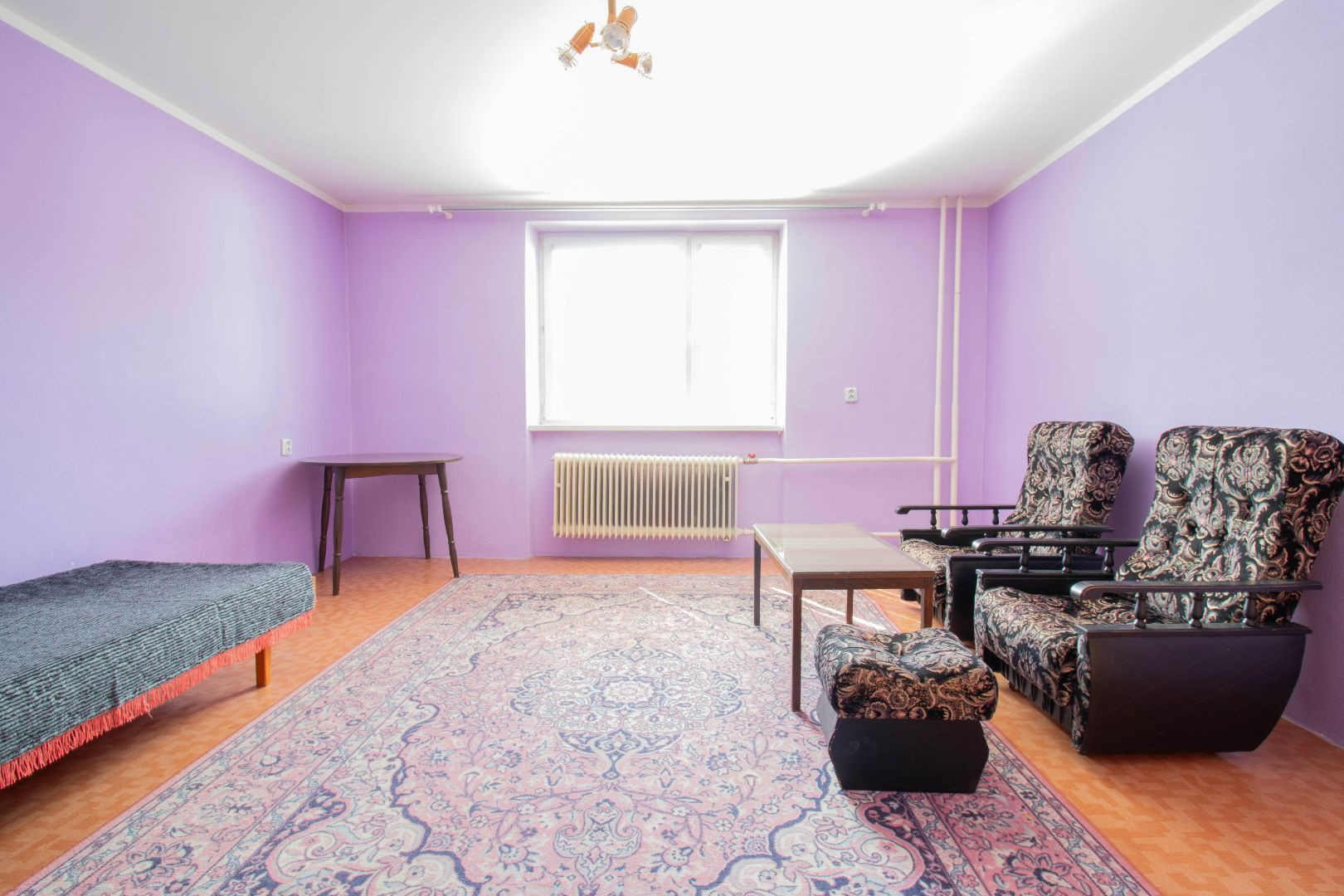 REZERVOVANÉ - Rodinný dom s rozľahlým slnečným pozemkom