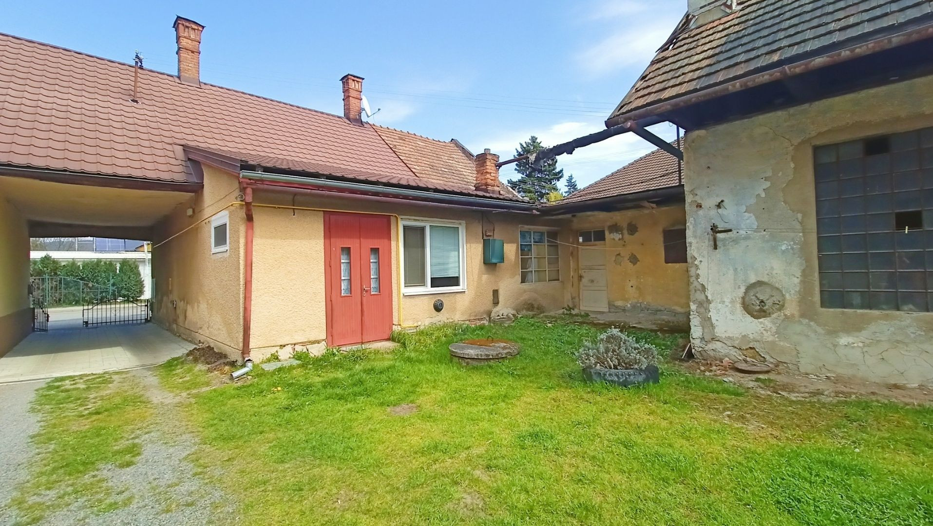 Nová cena! Rodinný dom v centre Žarnovice – ideálny aj na podnikateľské účely