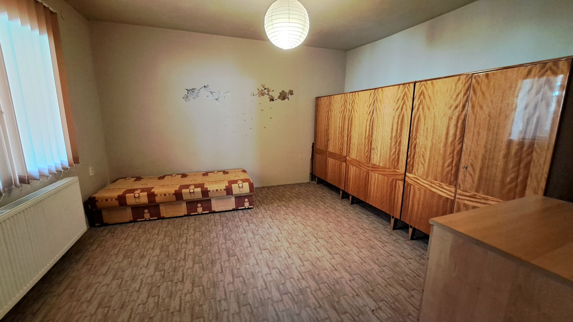 PREDANÉ! Slnečný 4-izbový dom na predaj