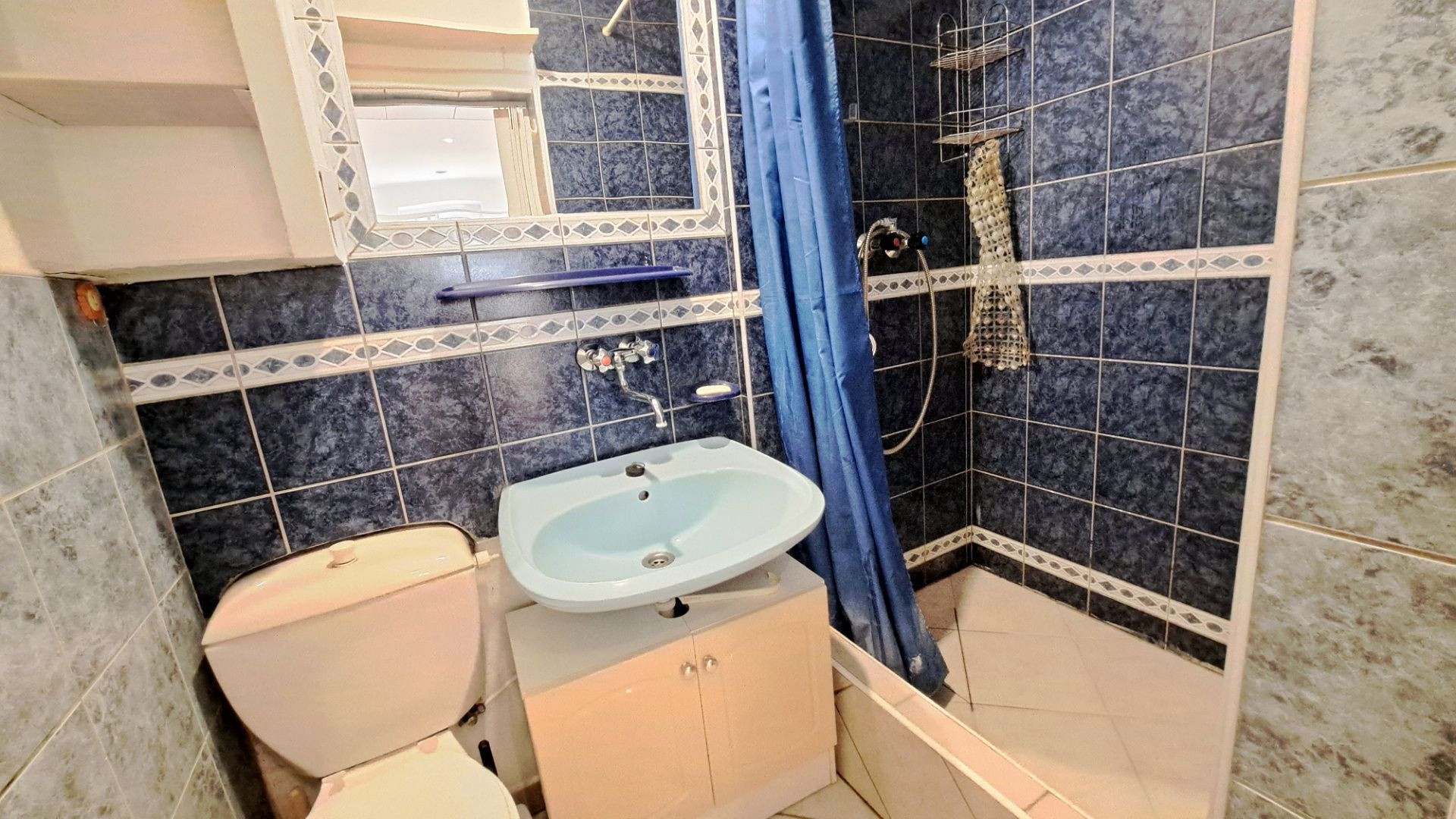 PREDANÉ! Slnečný 4-izbový dom na predaj