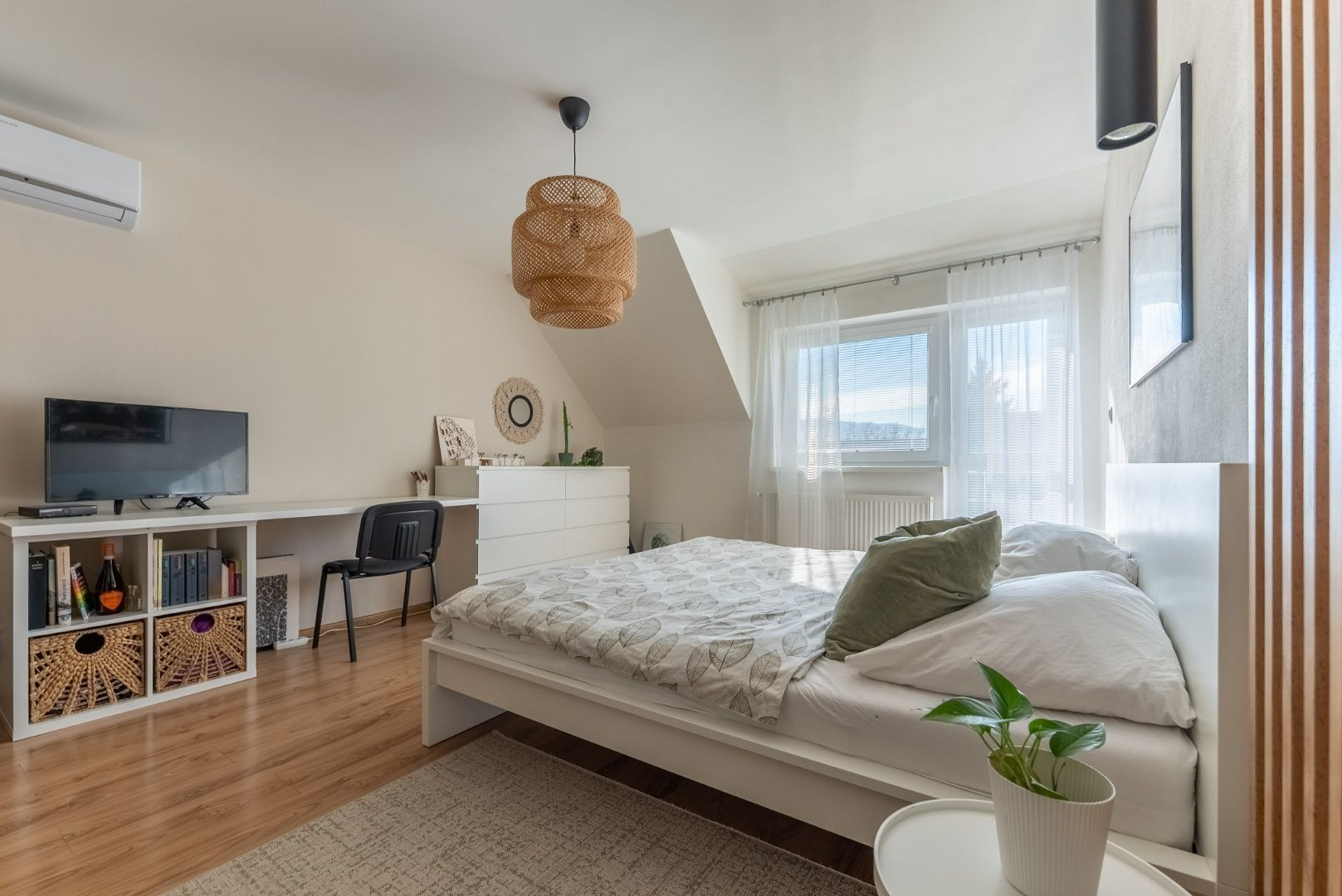 ZABEHNUTÝ RODINNÝ PENZIÓN vo vyhľadávanej lokalite Malých Karpát, VAŠA VÝHODNÁ INVESTÍCIA DO BUDÚCNOSTI