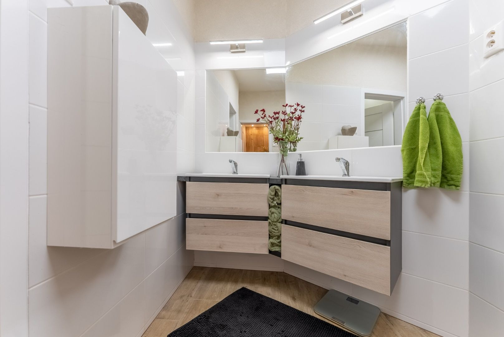 ZABEHNUTÝ RODINNÝ PENZIÓN vo vyhľadávanej lokalite Malých Karpát, VAŠA VÝHODNÁ INVESTÍCIA DO BUDÚCNOSTI