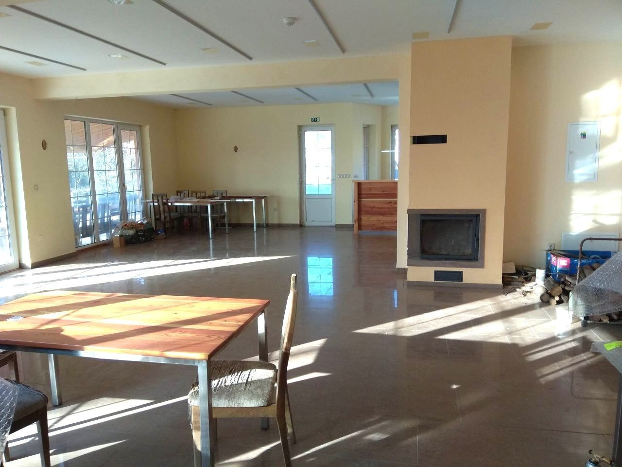 Na prenájom príjemné komerčné priestory