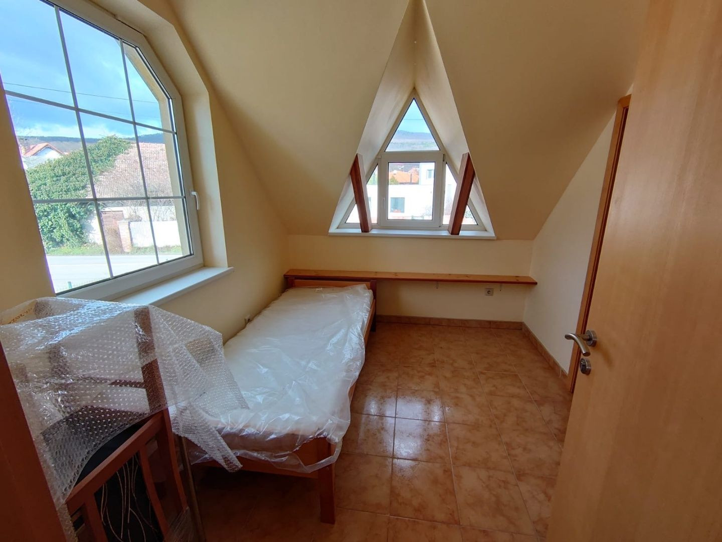 Na prenájom príjemné komerčné priestory