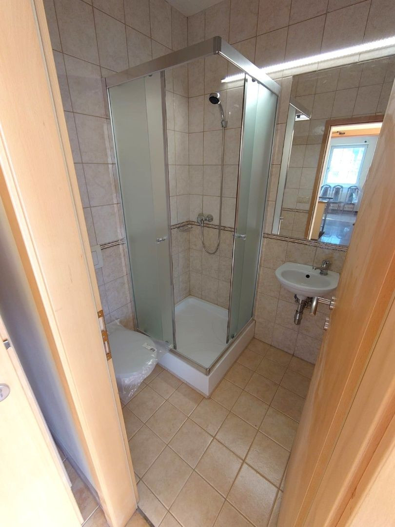 Na prenájom príjemné komerčné priestory