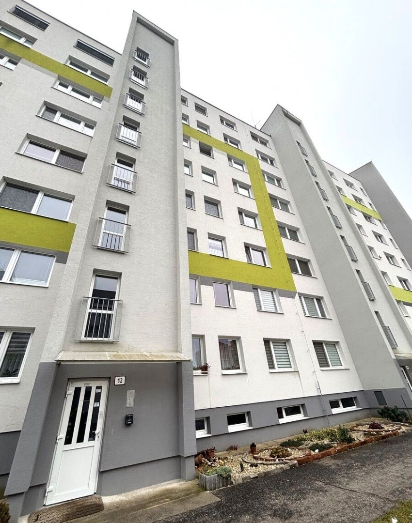 PEKNÝ 3 IZBOVÝ BYT - S KRÁSNYM VÝHĽADOM