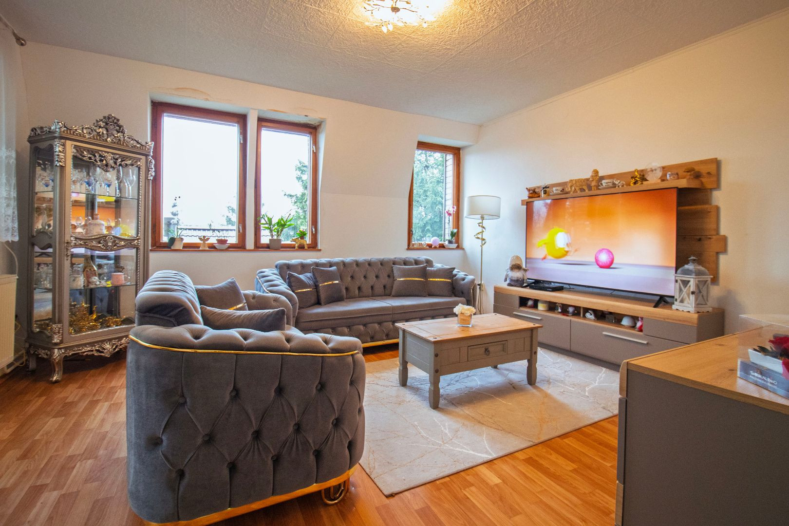 Priestranný rodinný dom v Hornej Strede s veľkým pozemkom