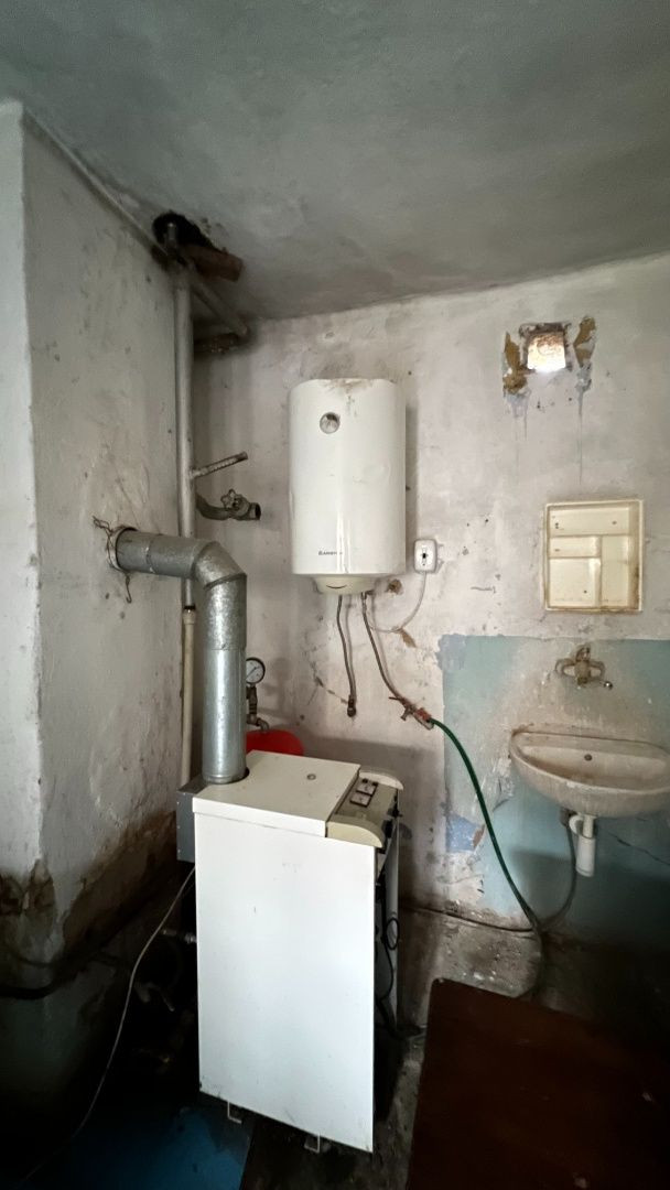 ZNÍŽENÁ CENA! - Rodinný dom s novou strechou v obci Lúčnica nad Žitavou / Nitra.