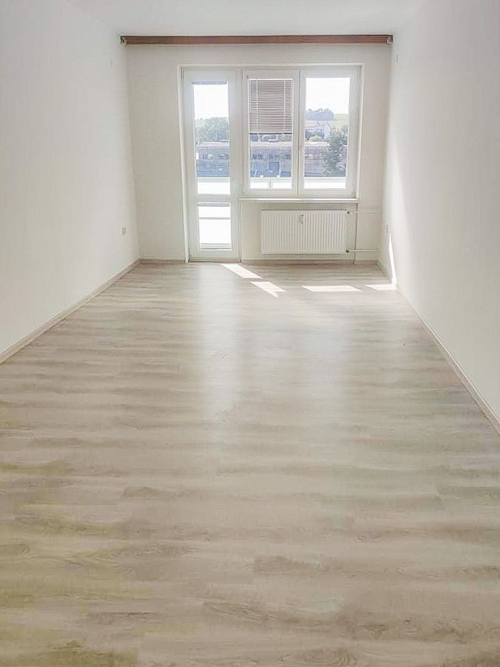 Dvojizbový byt s balkónom v meste Partizánske