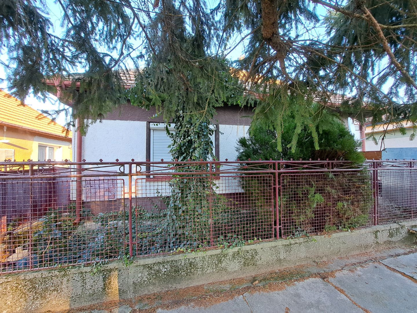 Rodinný dom na predaj v kľudnej časti obce