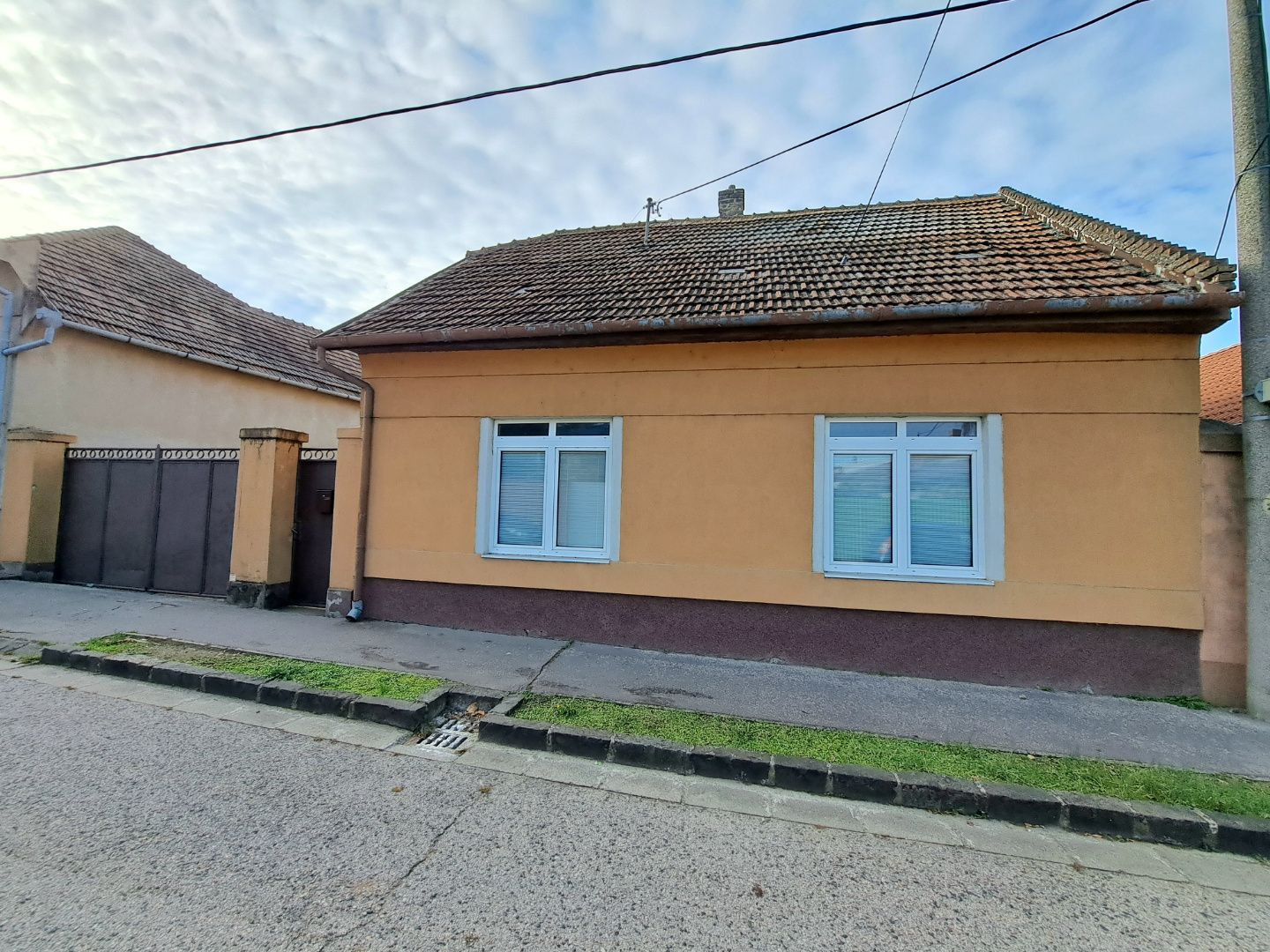 Rodinný dom s pozemkom vhodným na podnikanie