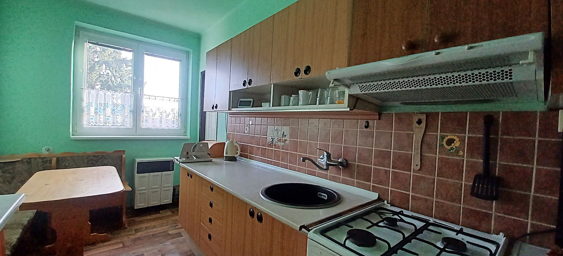 PREDANÉ - Presvetlený veľký 3 izbový byt / Malé Kozmálovce - Levice