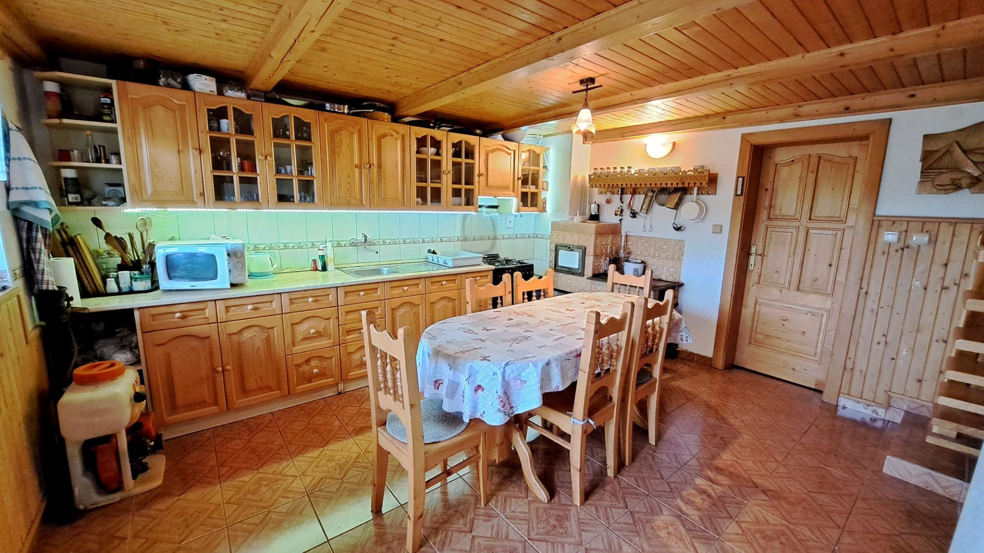 JEDINEČNÁ PONUKA! Rekreačná celoročne obývateľná chata/dom na predaj