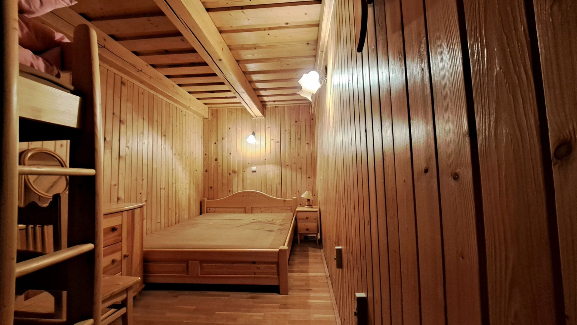 JEDINEČNÁ PONUKA! Rekreačná celoročne obývateľná chata/dom na predaj