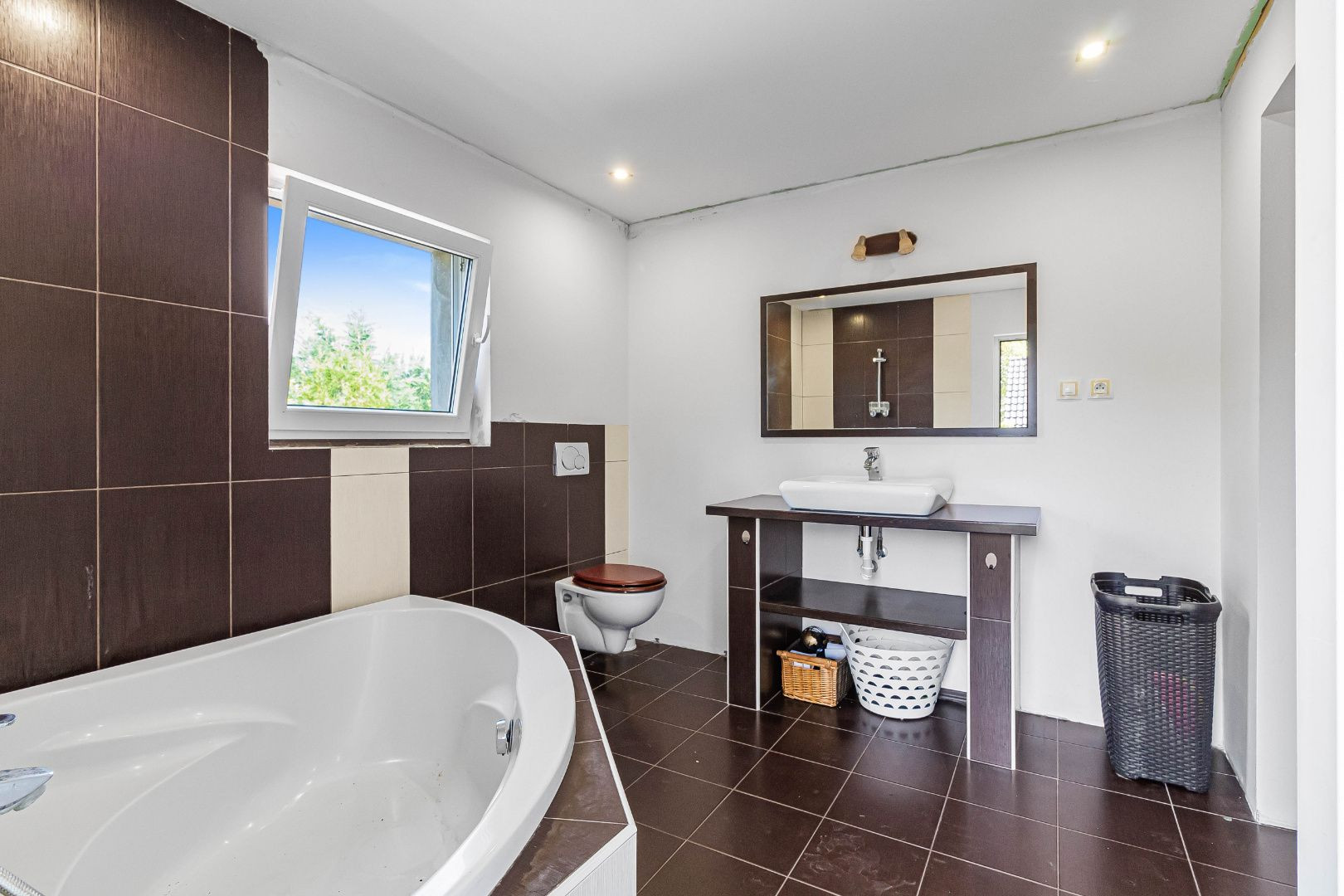 TOP PONUKA, TOP CENA! Veľkometrážny rodinný dom blízko centra