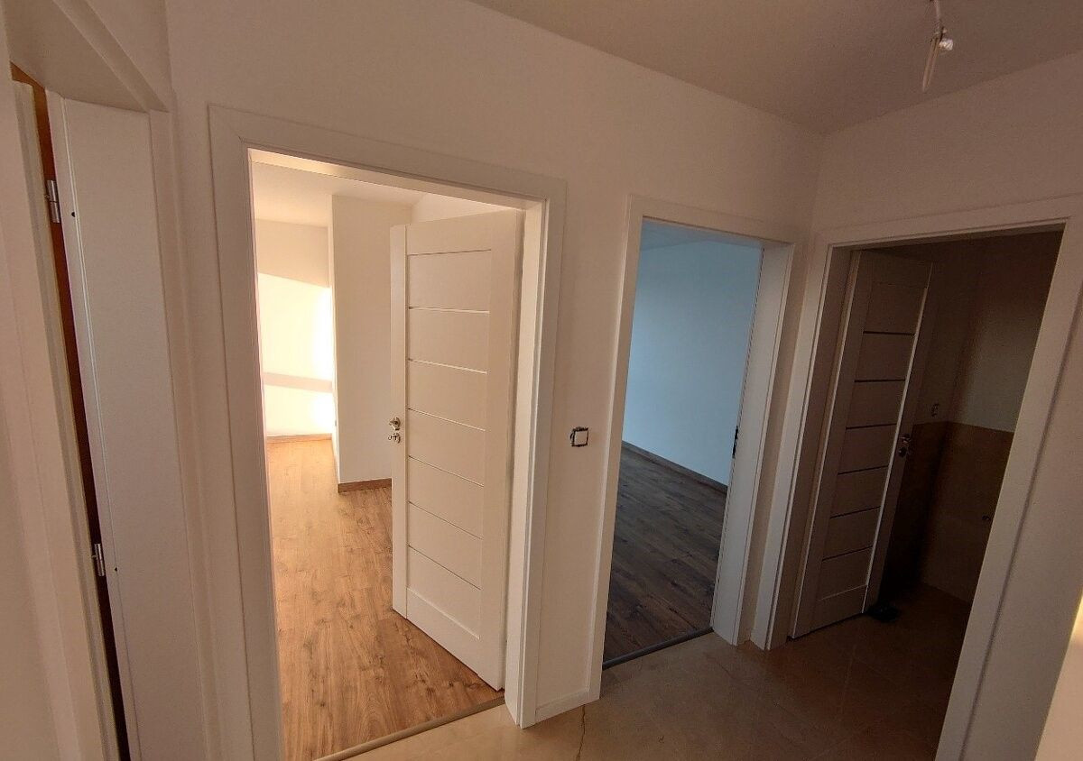 Na predaj krásne 3 izbové byty s terasou a so záhradou v Diakovciach