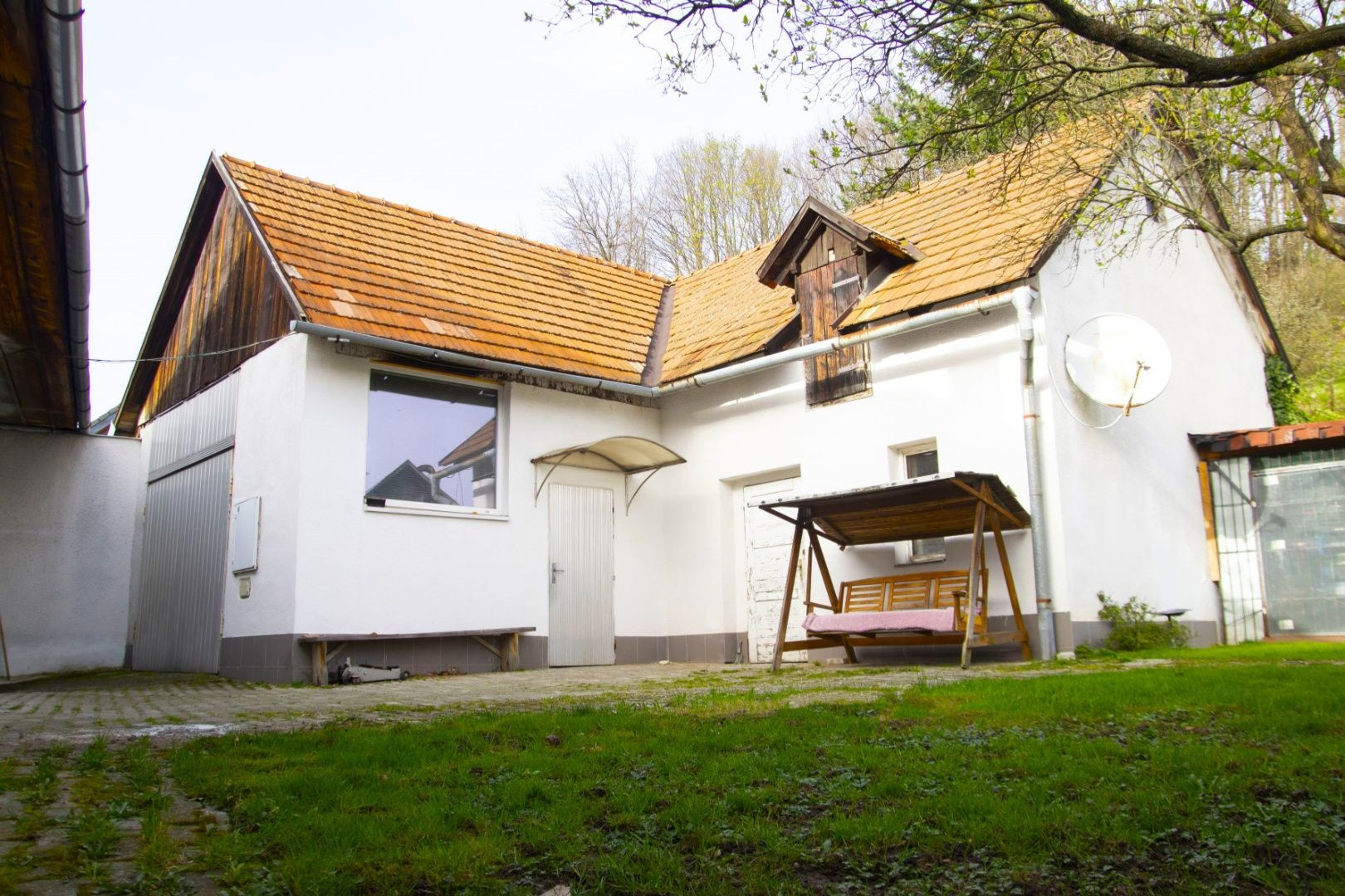 Nová cena! Zaujímavý rodinný dom v nádhernej prírode