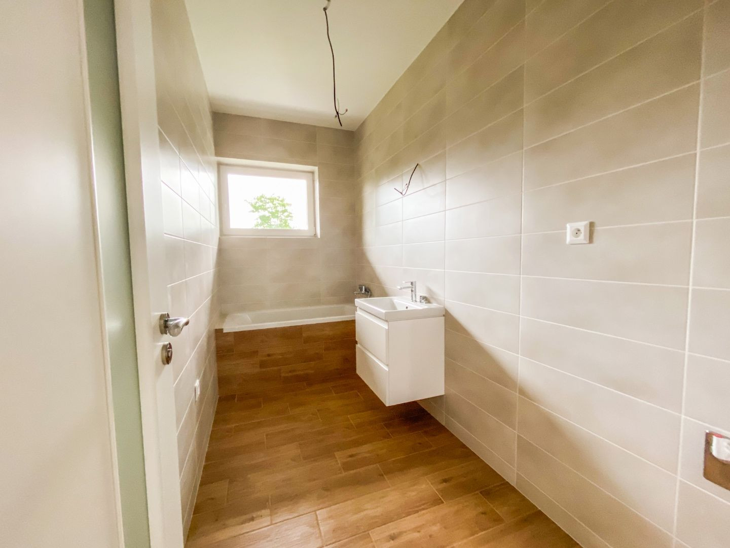 SKVELÁ CENA - RD v súkromnej ulici v Mostovej