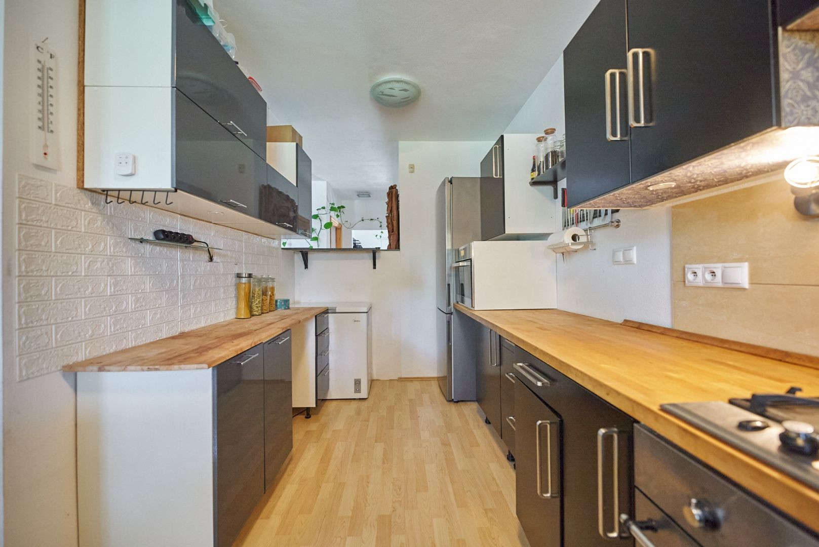 BEZKONKURENČNÁ CENA!  Slnečný 5-izbový rodinný dom na Slnečnej ulici