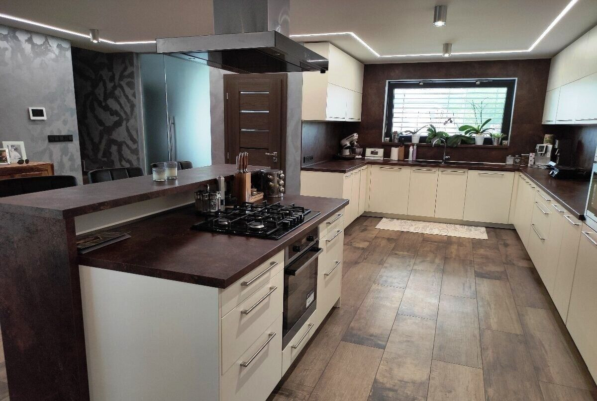 SHARK REAL ponúka výnimočná nehnuteľnosť s bazénom a pozemkom 2500m2