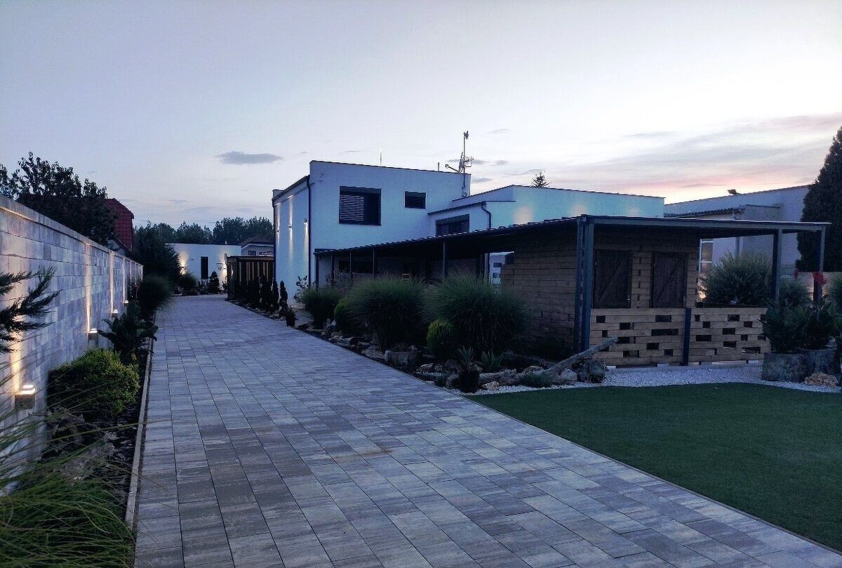 SHARK REAL ponúka výnimočná nehnuteľnosť s bazénom a pozemkom 2500m2