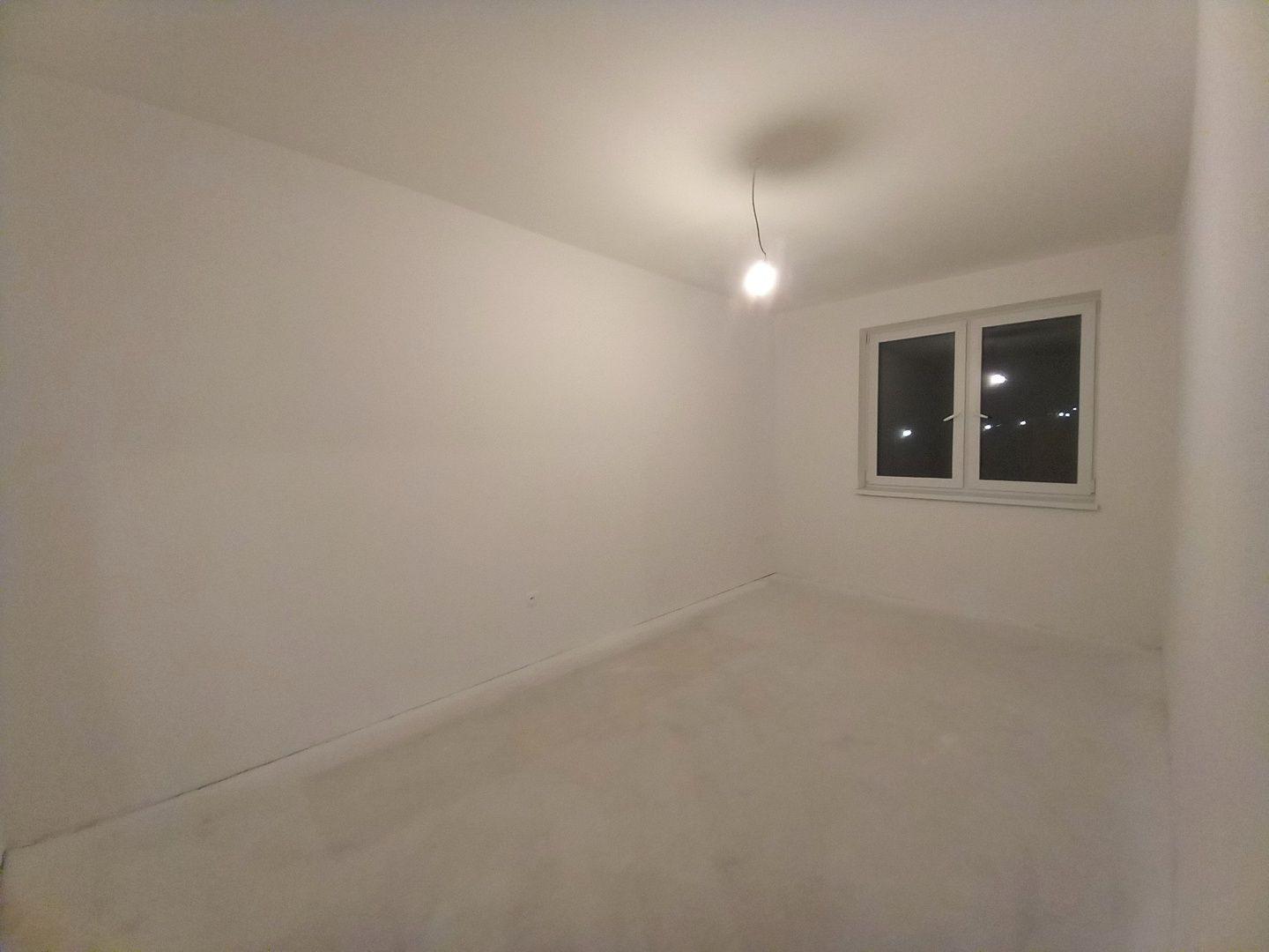 Predaj novostavba 3 3-izbové mezonety s balkónom, Banka