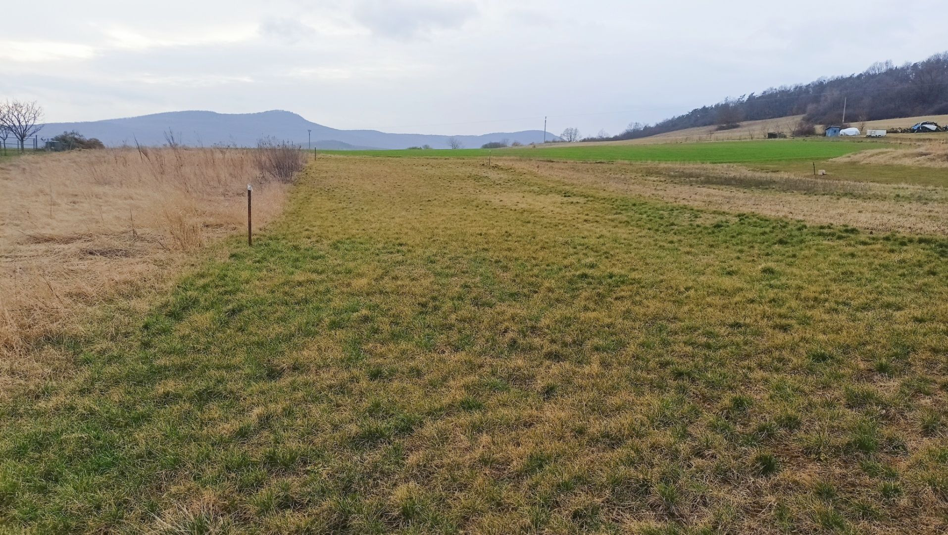 NOVÁ CENA! Rozostavaný bungalov v krásnom prostredí