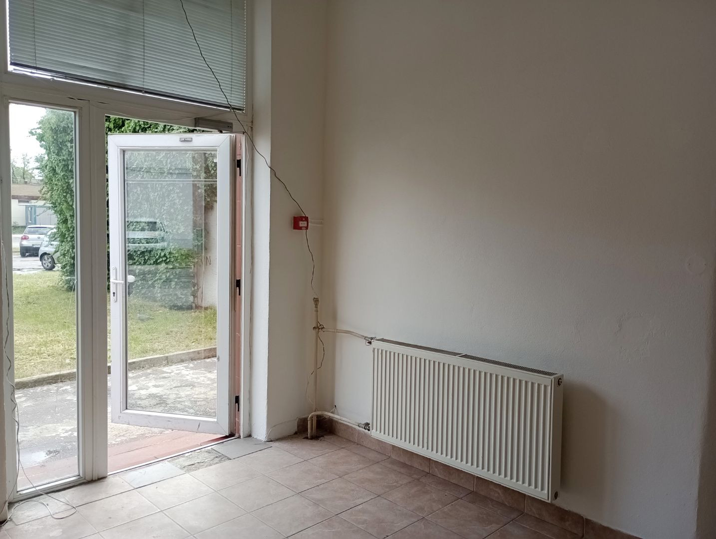 Na prenájom kancelária na prízemí