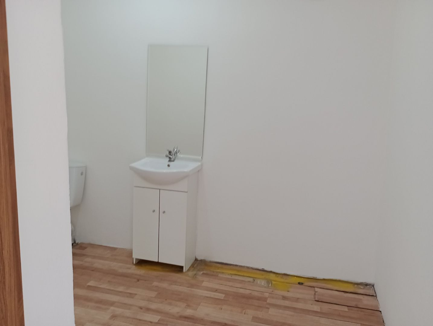 Na prenájom kancelária na prízemí