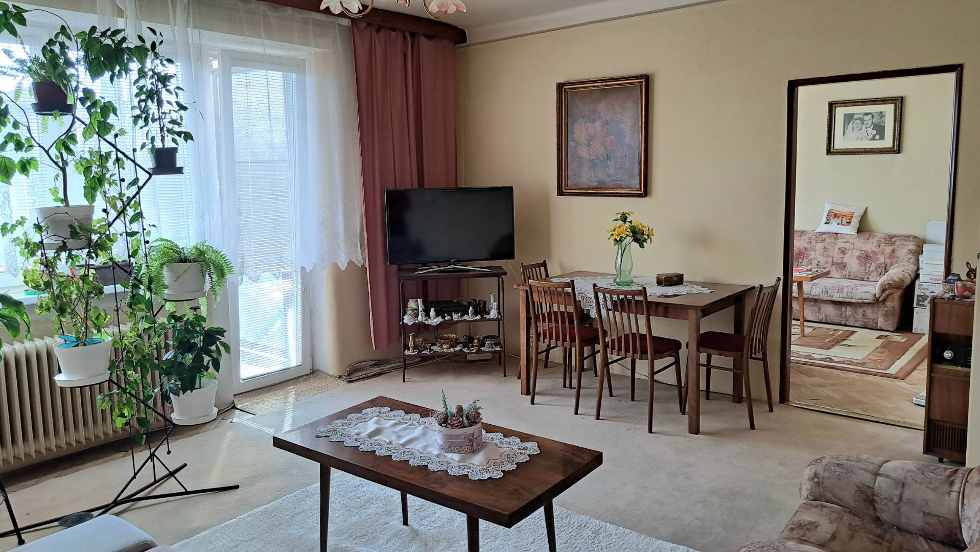 ZNÍŽENÁ CENA!!! Slnečný 3 izbový byt s garážou