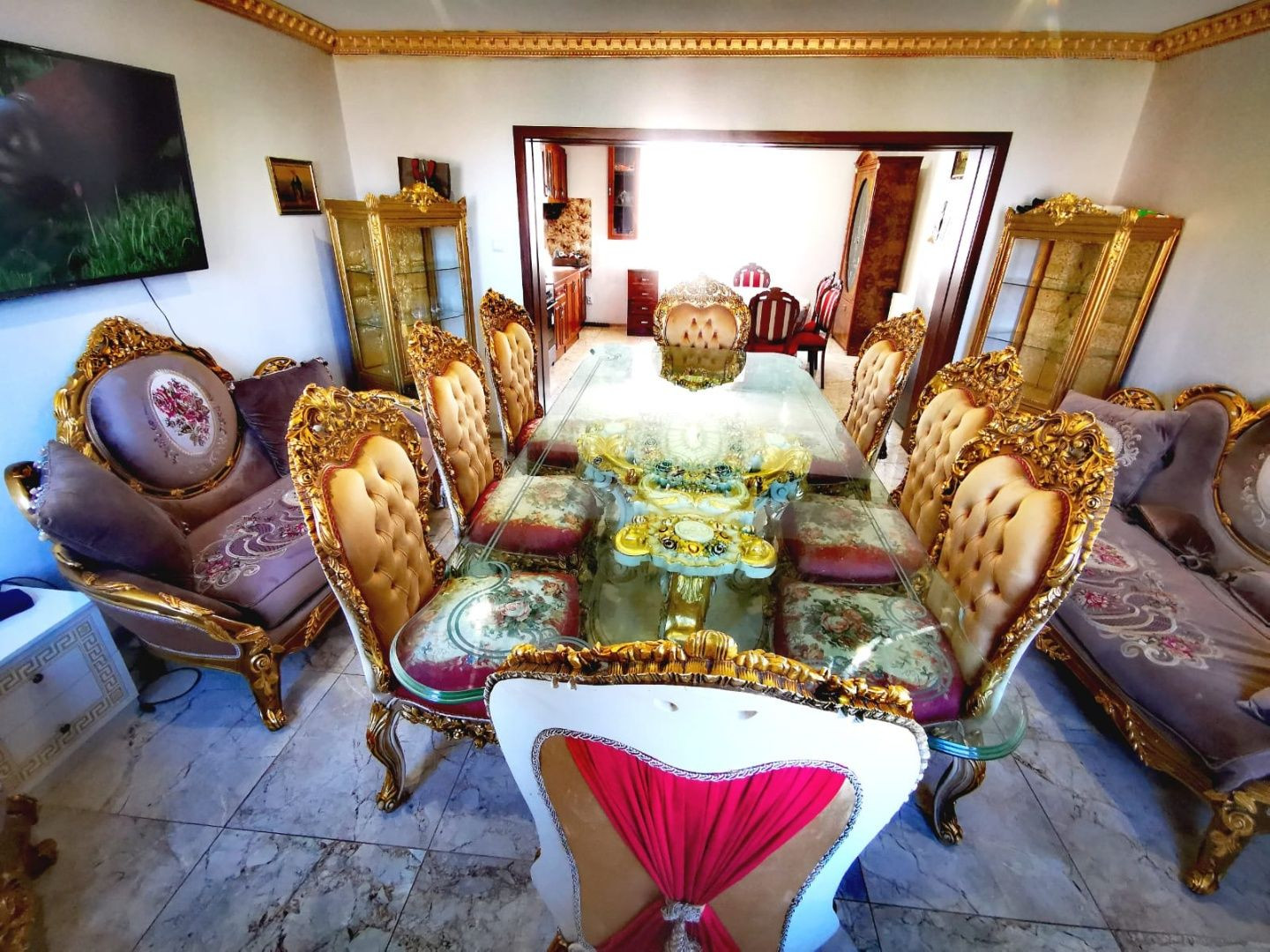 Znížená cena. Zrekonštruovaný rodinný dom vo Veľkých Kostoľanoch