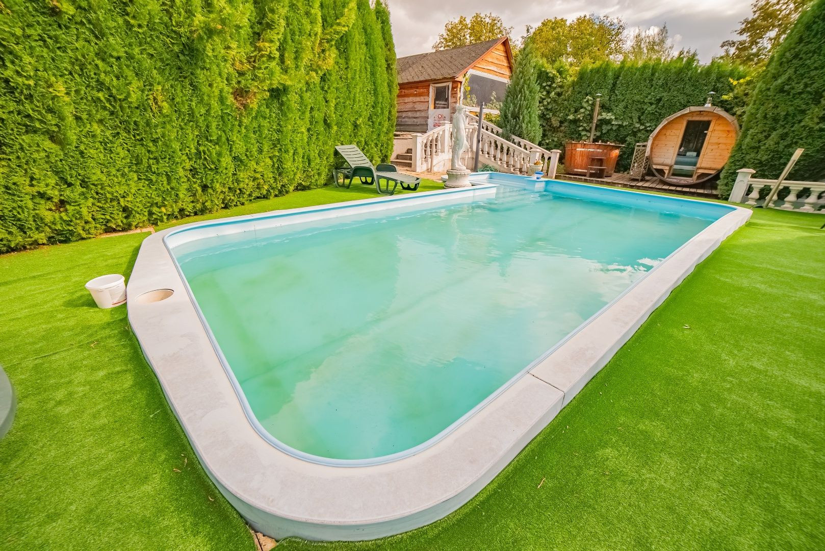 VÝRAZNÁ ZĽAVA! Očarujúci penzión s reštauráciou, bazénom, welness a ihriskom