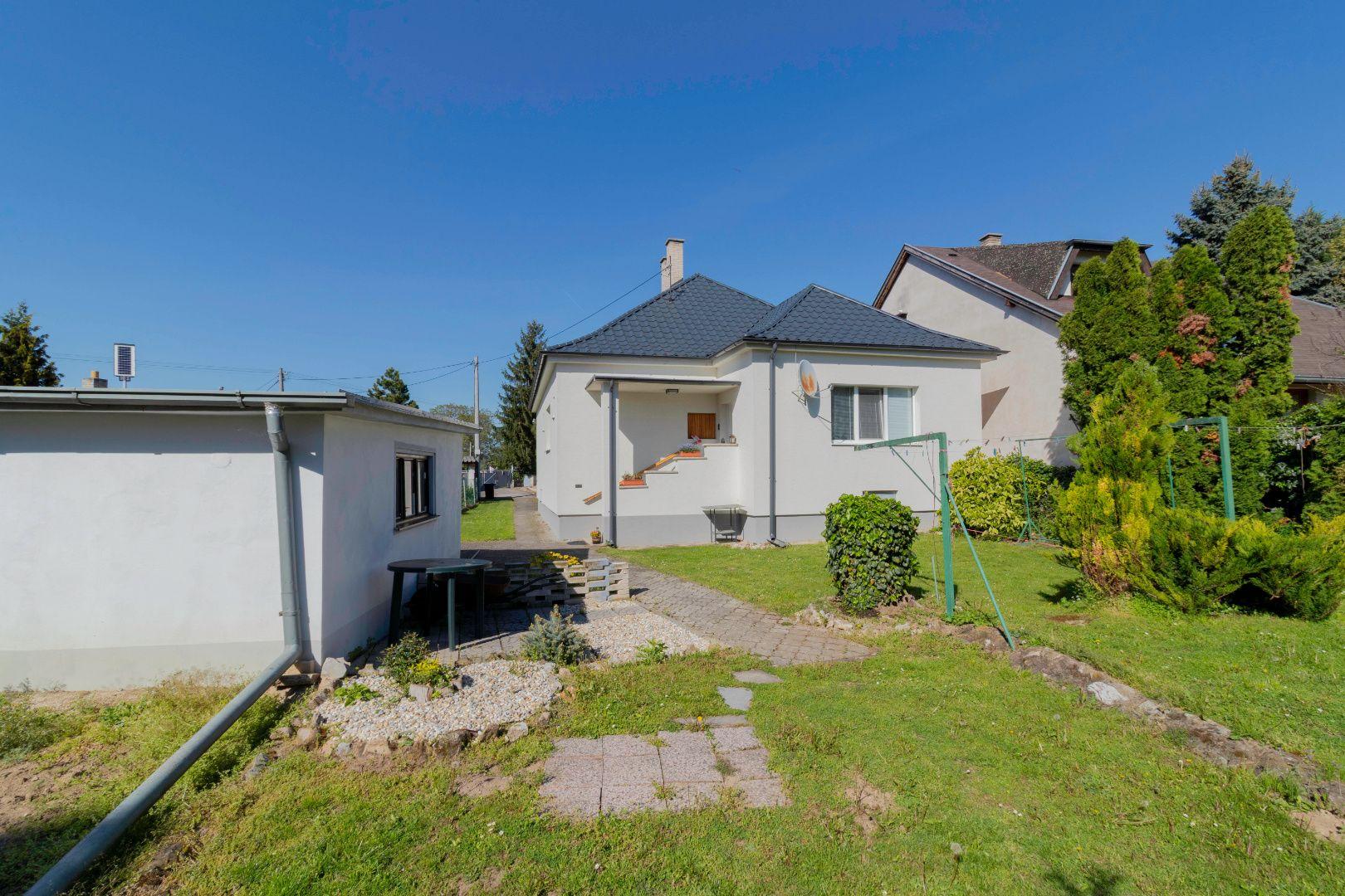 KRÁSNY rodinný dom v atraktívnej obci BANKA