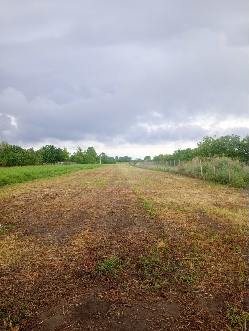 Na predaj pekný, rovinatý pozemok v Trnovci nad Váhom 