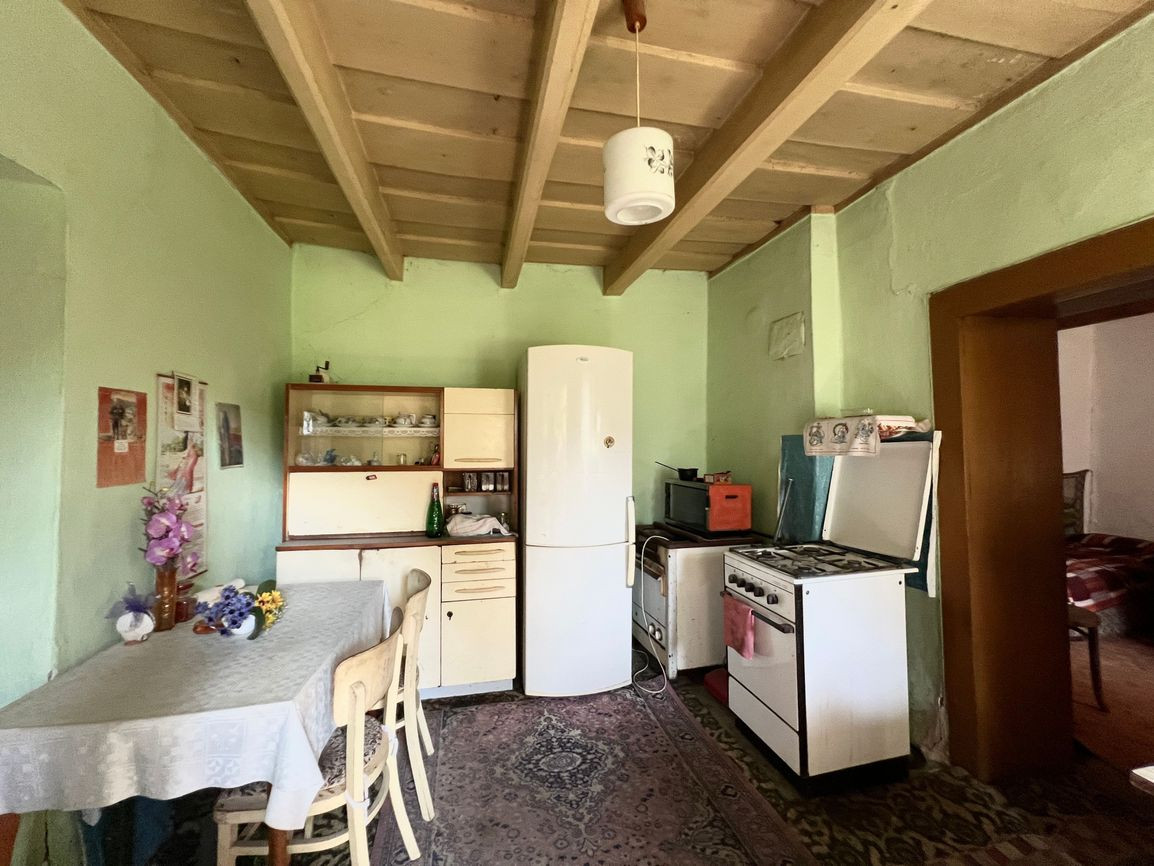 Rodinný dom s pekným pozemkom Pozba / Nové Zámky