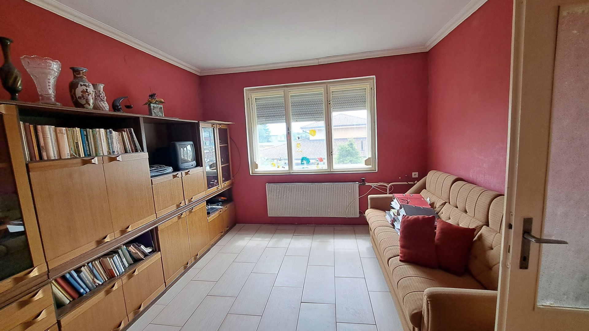 PREDANÉ. Rodinný dom s 5 izbami a veľkým pozemkom na PREDAJ!