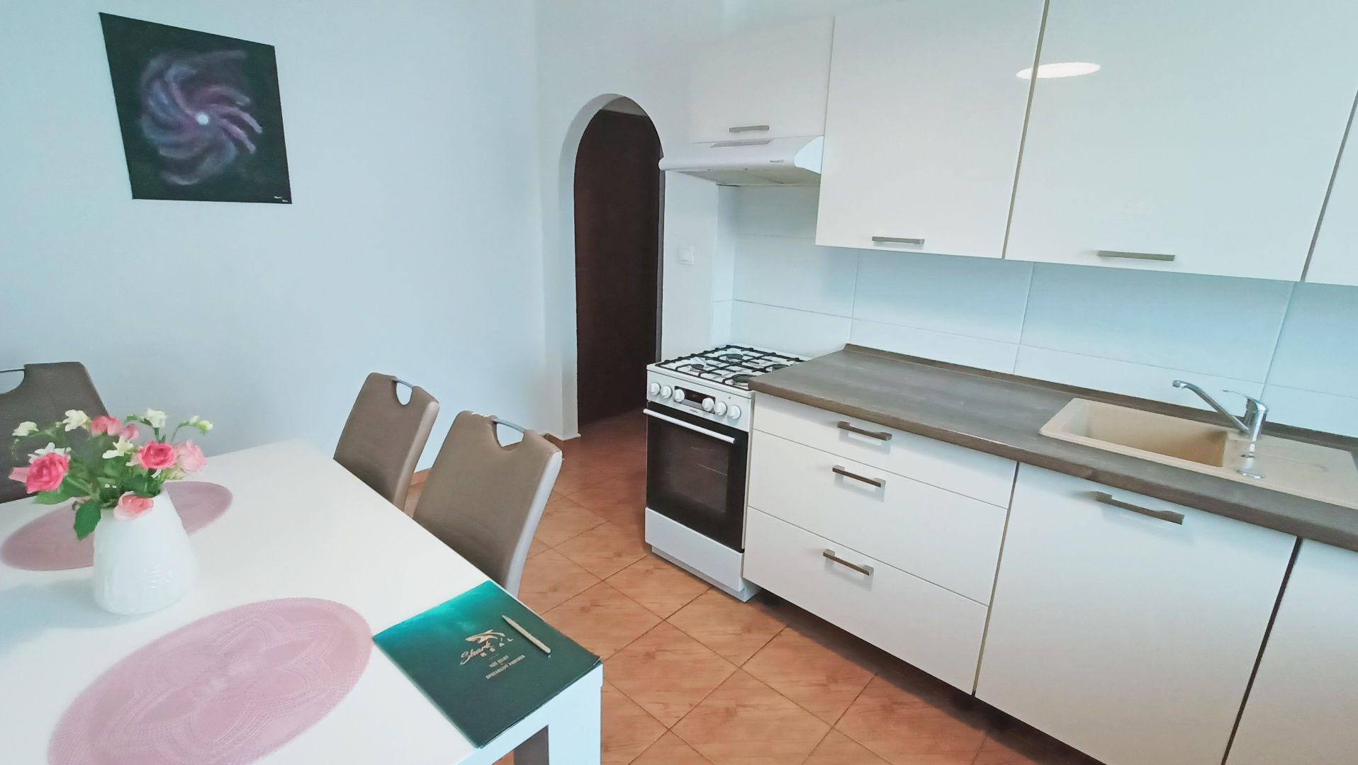 Znížená cena! Priestranný 3 izbový byt so záhradou