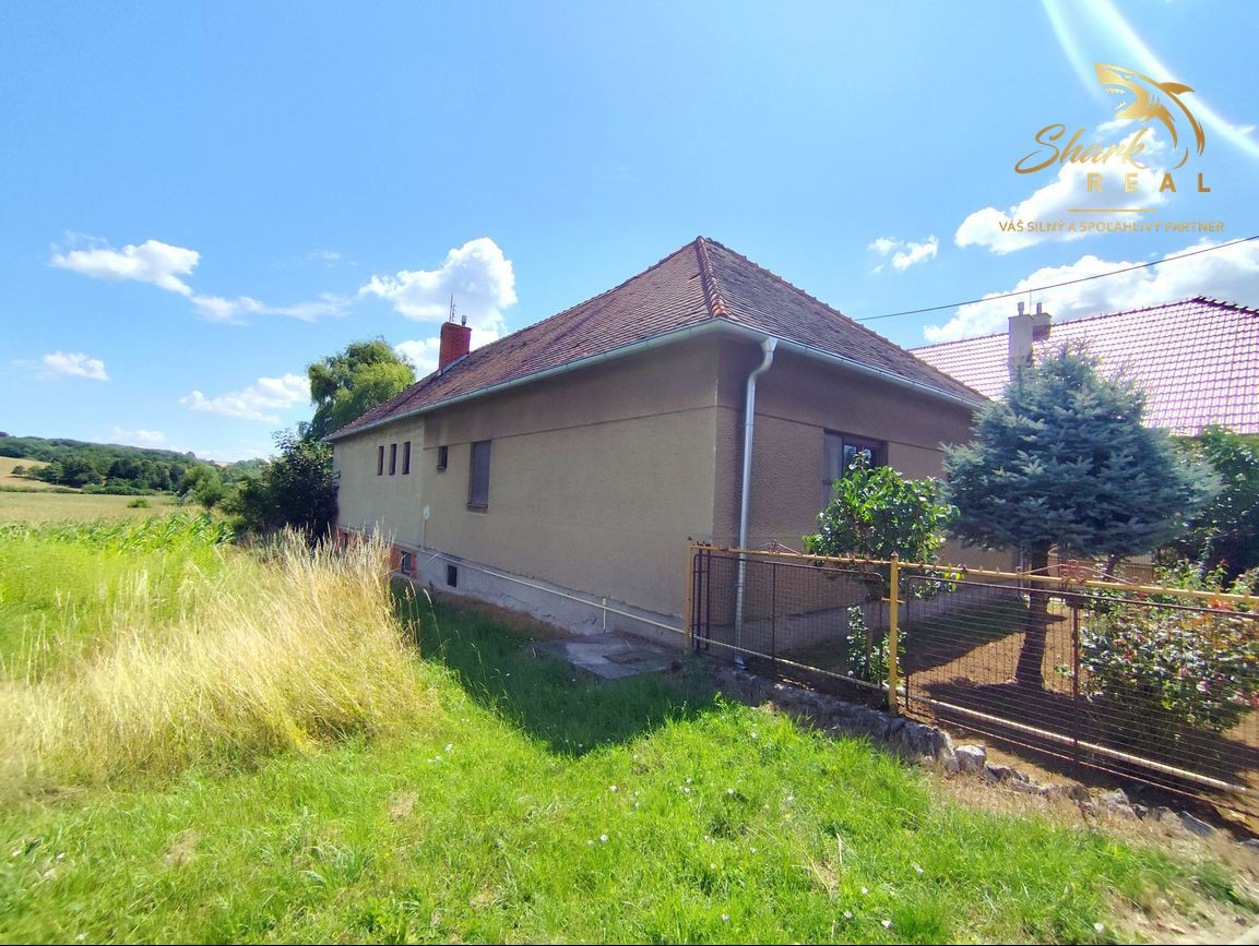 Priestranný a udržiavaný rodinný dom na predaj