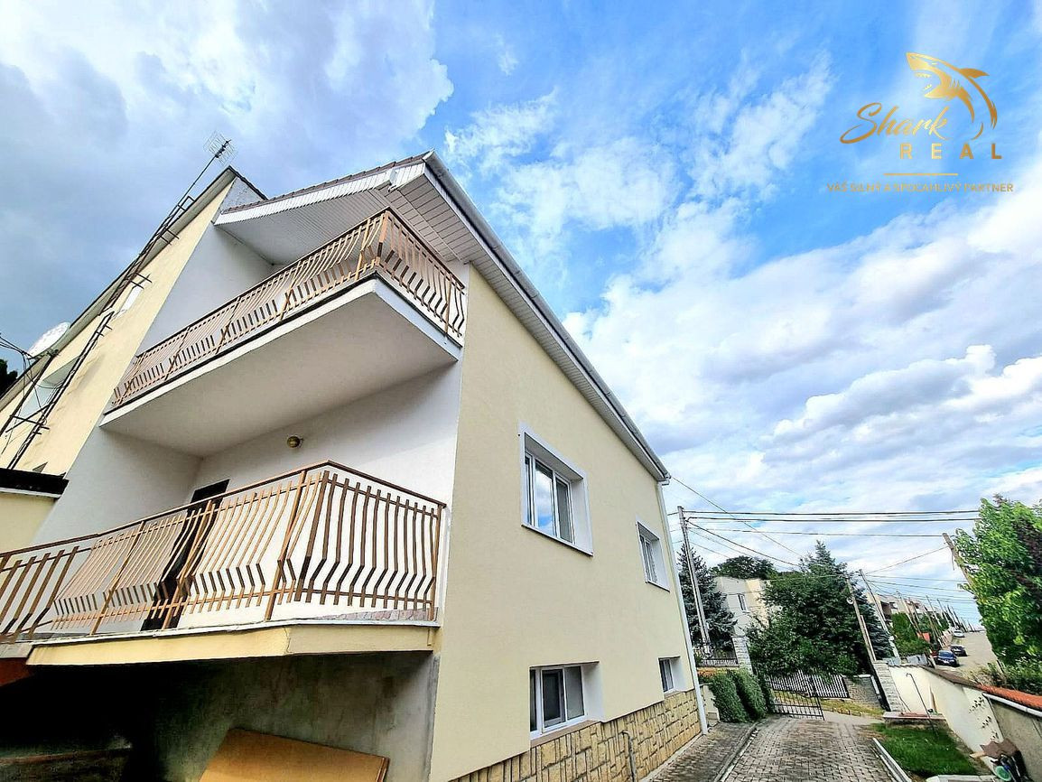 TOP CENA!!!  KRÁSNY DVOJPODLAŽNÝ RODINNÝ DOM V TICHEJ LOKALITE !!!!